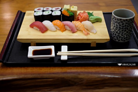 Nigiri Sushi Moriawase IDR 130k