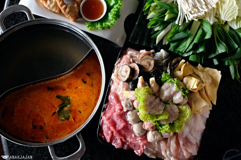 Set Neptune/ Mix Suki Platter IDR 295k