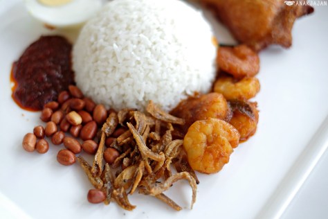 Nasi Lemak with Fried Chicken + Sambal Prawns IDR 60k