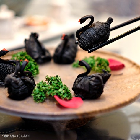 Swan Dumpling with Black pepper Duck Meat IDR 89k (6pcs)