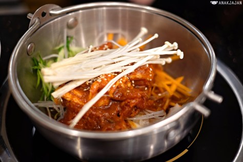 Spicy Pork Nabe IDR 69k
