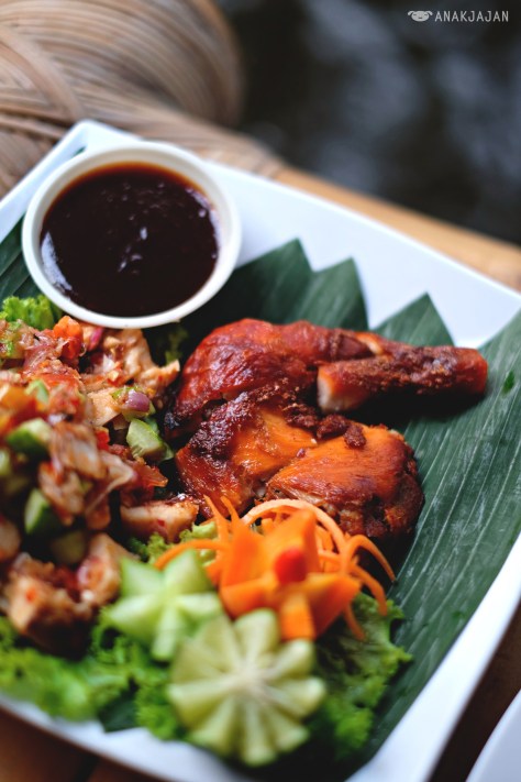 Ayam 2 Rasa IDR 81.5K