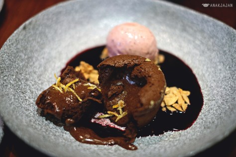 Chocolate Orange Molten Cake IDR 60k