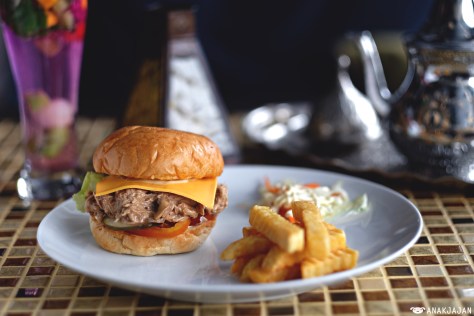 Chicken Roasted Burger IDR 50k