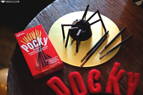 Chocolate Pocky Spider