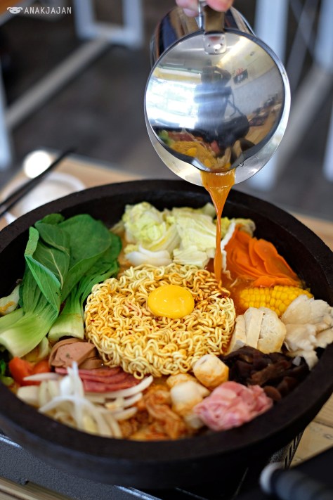 Korean Budae Jjigae IDR 215k(party), IDR 120k(date)