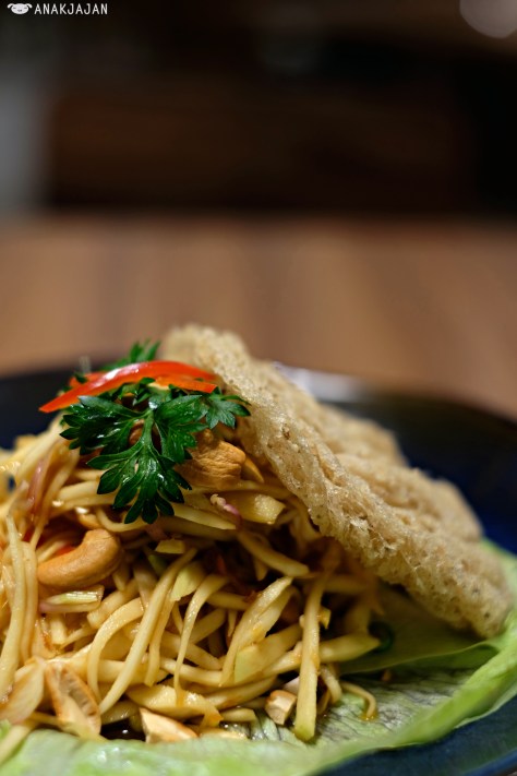 Mango Salad with Crispy Catfish IDR 35k
