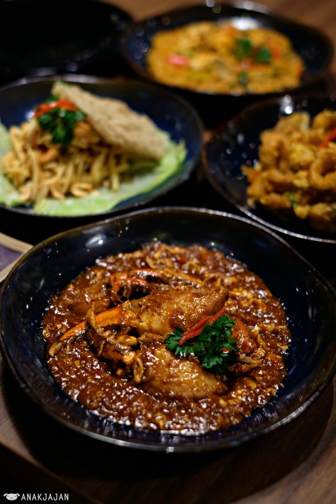 Crab Claws with Asian Hot Chilli Sauce IDR 69k