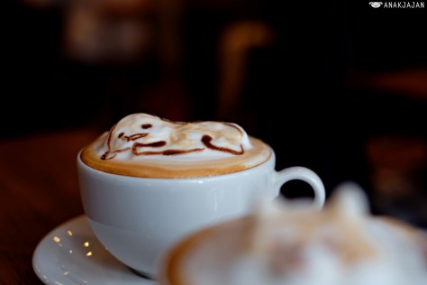 Cappuccino JPY 600 + 3D Latte Art JPY 400