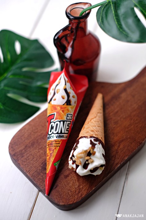 Jcone Junior Choco Vanilla IDR 2.5k