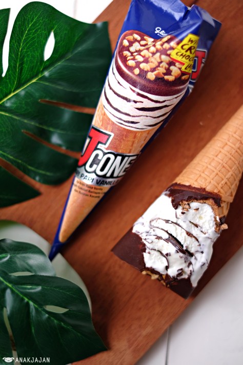 Jcone Pari Pari Vanilla IDR 8.5k