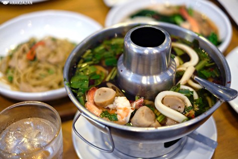 Tom Yum Koong Large THB 380