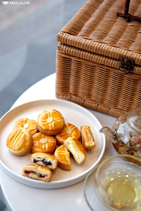 French Pie Salted Egg IDR 15K/pc, Chasiu IDR 17.5K/pc, Blueberry IDR 15K/pc, Cheese IDR 15K/pc