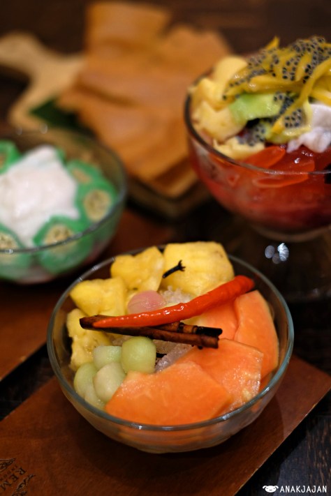 Es Setup Buah Koktil Pantai Batam IDR 30k