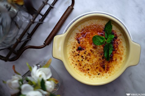 Toasted Coconut & Pandan Creme Brulee IDR 55k