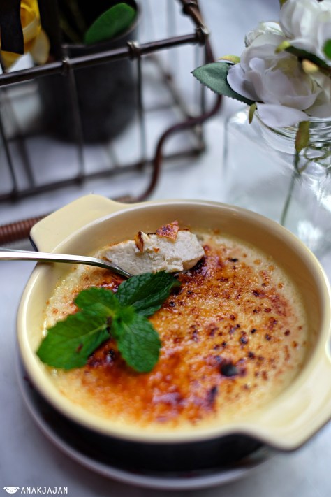 Toasted Coconut & Pandan Creme Brulee IDR 55k