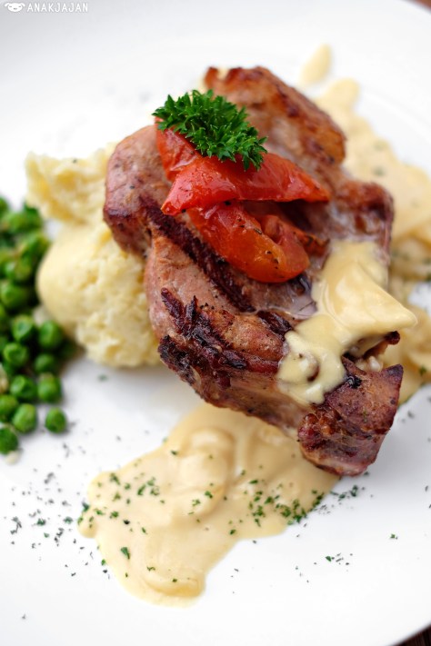 Genesis Pork Chop IDR 150k