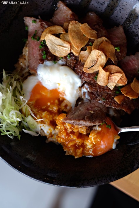 Gyu Garlic Fried Rice IDR 120k